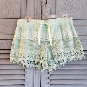 💚No Boundaries Junior's Mint Green Lace Beach Shorts Size L(11/13)💚